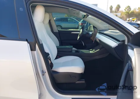 2024 Tesla Model Y Performance Dual Motor All-Wheel Drive from USA, damaged, VIN 7SAYGDEF7RF049507